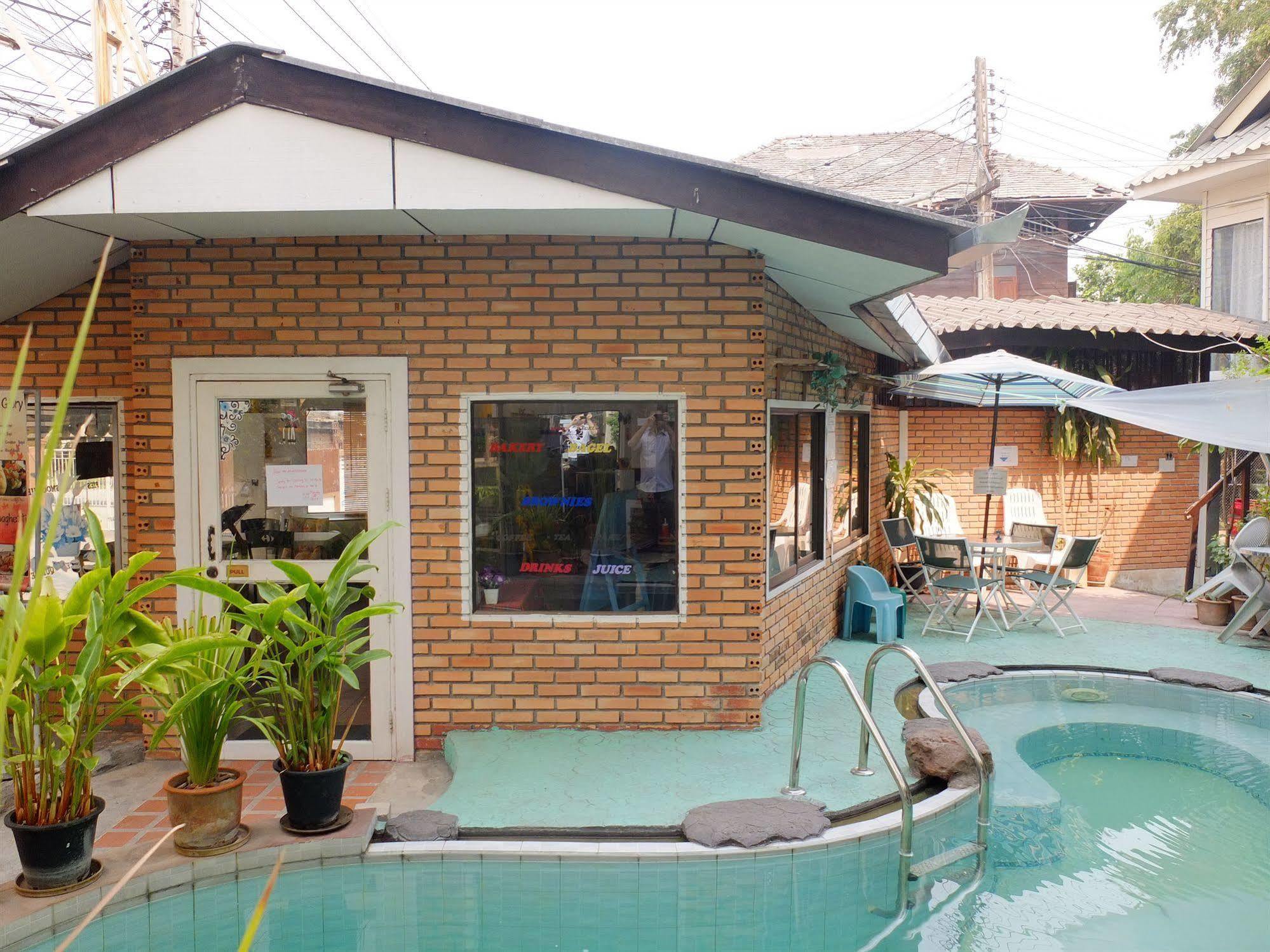 Boonmee Guest House شيانغ ماي المظهر الخارجي الصورة